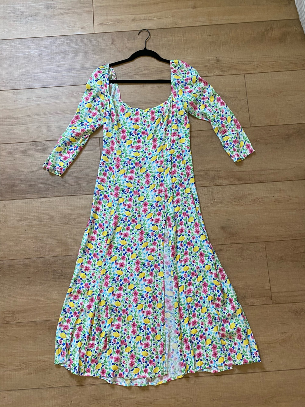 Olivia Ceouse Floral Square Neck Floral Midi Dress